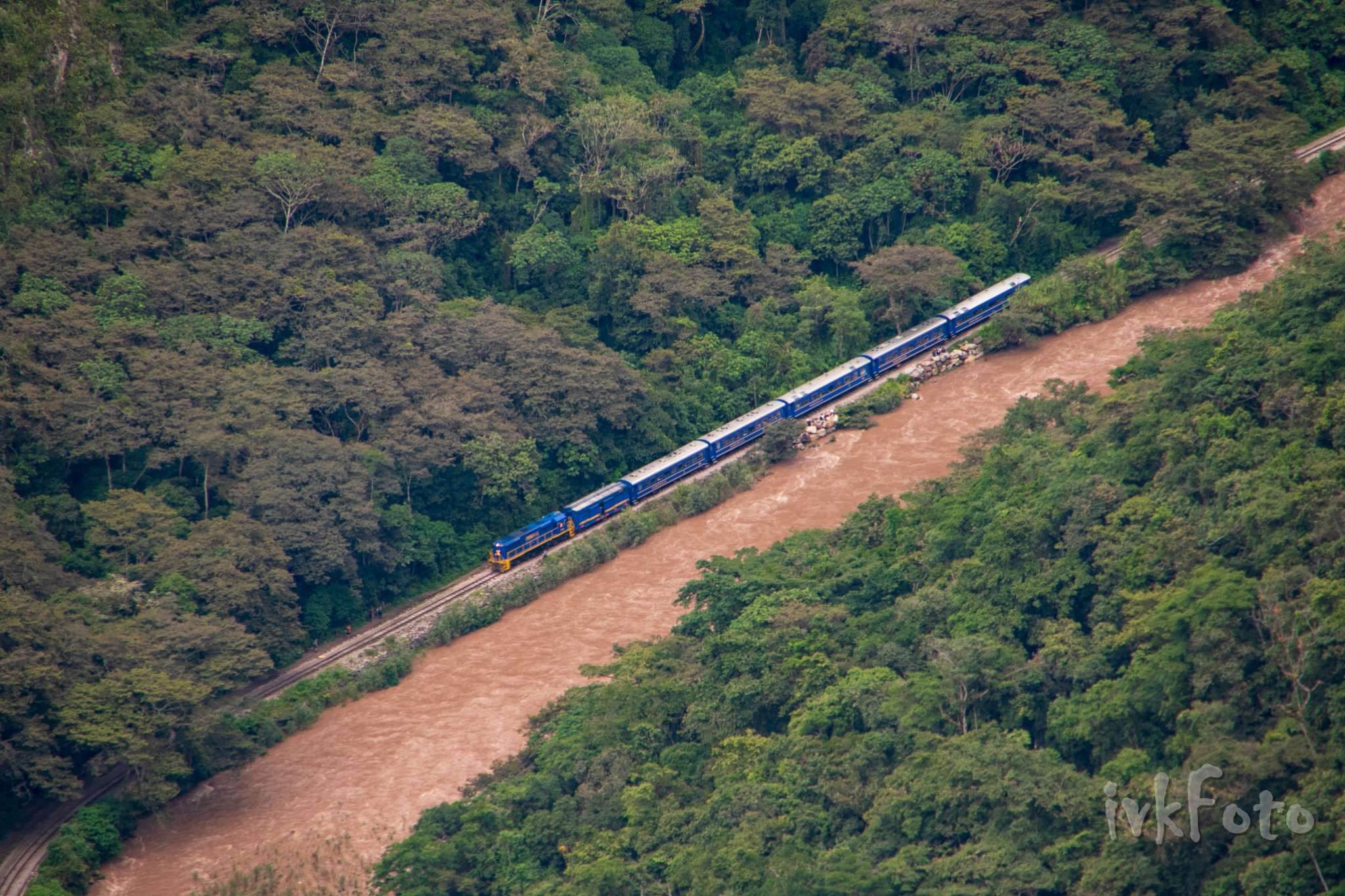 2G5F5634